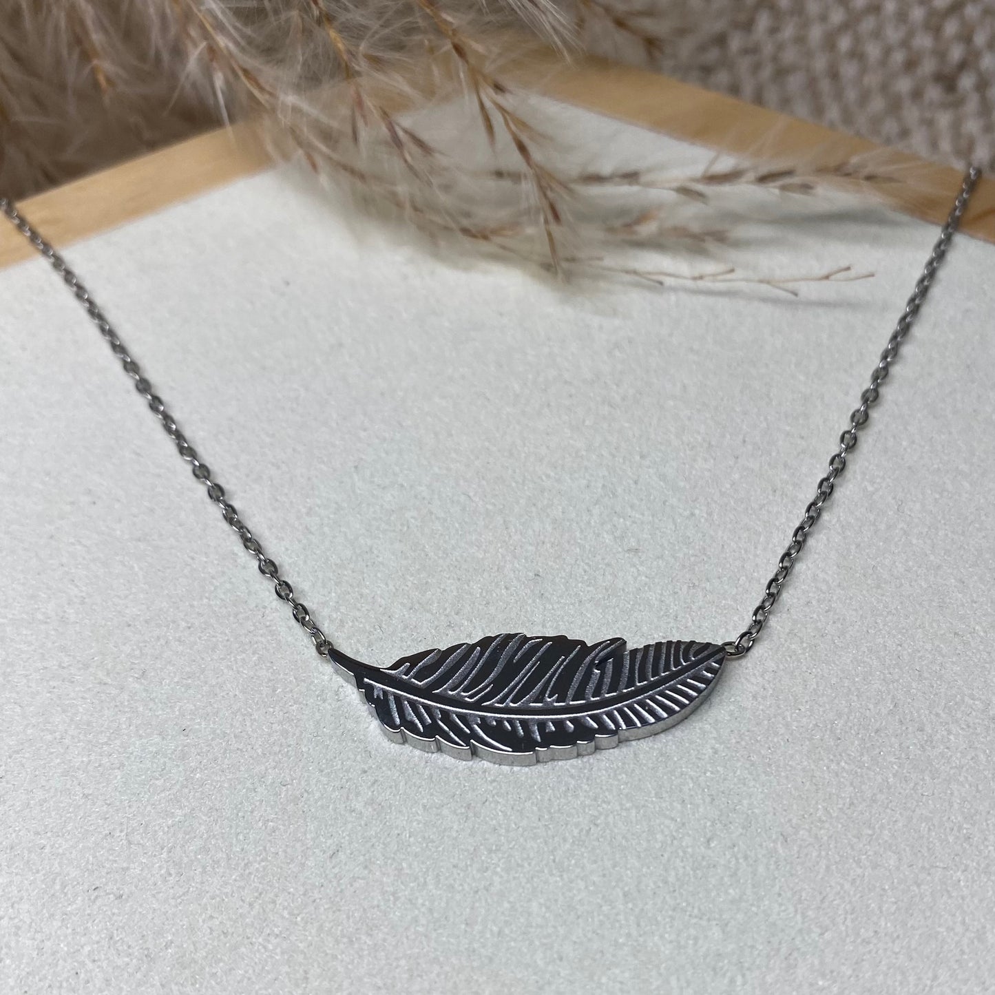 Collier Plume